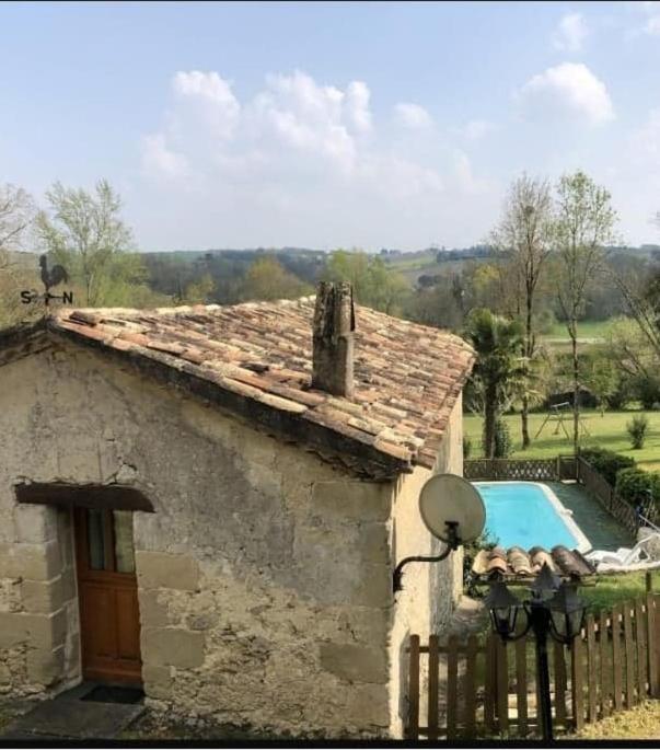Castelnau-sur-Gupie Les Gites Du Hameau Avec Piscine מראה חיצוני תמונה